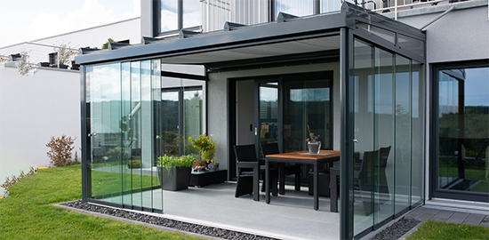Foto Alu Sommergarten mit Glasschiebetüren